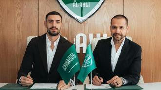 Al Ahli, Merih Demiral'ın sözleşmesinin uzatıldığını bu video ile duyurdu