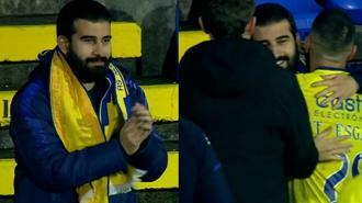 Futbola adanmış hayat: 1448 kilometre yol giden sadece 1 taraftar! Tüm takım selamlaştı