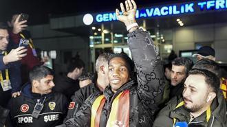 Yaser Asprilla, Galatasaray için İstanbul'a geldi