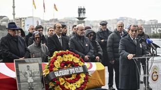 Vefat eden Galatasaray'ın eski futbolcusu Candemir Berkman için tören düzenlendi