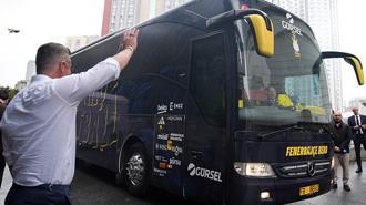 Fenerbahçe Beko, Avrupa şampiyonluğu için Atina'ya uğurlandı