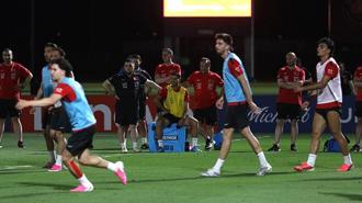 A Milli Futbol Takımı, Arizona'daki ilk antrenmanında taraftarla buluştu