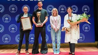 Milli basketbolcu Alperen Şengün’e ‘Türkiye’ye Değer Katanlar Ödülü’
