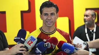 Futbolculuk kariyerini sonlandıran İsmail Köybaşı’ndan teşekkür mesajı