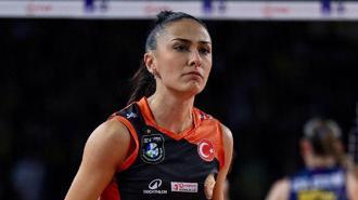 Simge Aköz: 5 kupada da şampiyon olabileceğimize inanıyorum