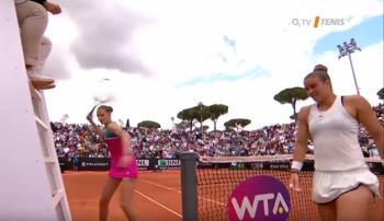 Yenilince çileden çıktı!