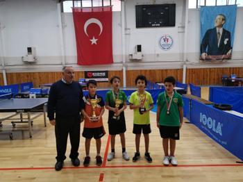 Miniklerin masa tenisi heyecanı!