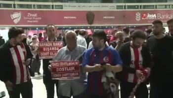 Sivassporlu taraftarların kupa sevinci