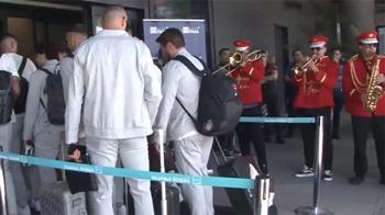 A Milli Futbol Takımız, bando takımı eşliğinde İtalya'ya uğurlandı