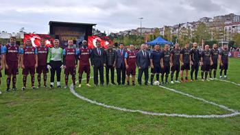 Trabzonspor'da efsaneler sahaya indi