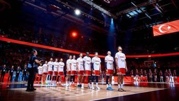 EuroBasket 2025'e damga vuran smaç!