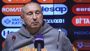 Stoilov savunmadan memnun, hücumdan şikayetçi