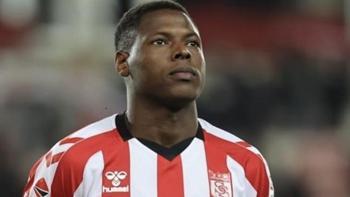 Tası tarağı topladı, Sivasspor'u terk etti! Skandal fesih...