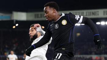 Leeds Stun Chelsea 3–1 as Blues’ Title Hopes Suffer Heavy Blow