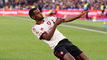 Alexander Isak: 'Daha fazlasını yapmalıyım'
