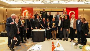 1981 Balkan Şampiyonu takımın efsanelerine BİDEV’den ödül