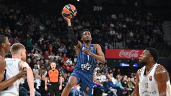 Anadolu Efes açıkladı! Hapoel maçı için İsrail'e gitmeyecek