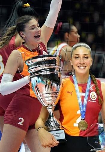 İlkin'den ünlü futbolcu için itiraf 'Tanışmak isterim'