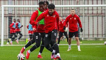 Samsunspor, Fenerbahçe maçı hazırlıklarına başladı
