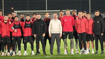 Mehmet Muharrem Kasapoğlu'ndan, Fatih Karagümrük'e ziyaret