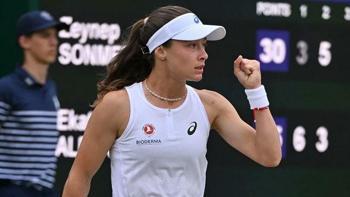 Zeynep Sönmez, Avustralya Açık elemelerinde 2. tura yükseldi