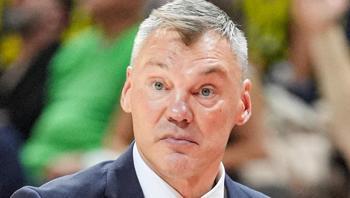 Sarunas Jasikevicius Dubai'de mahsur kaldı