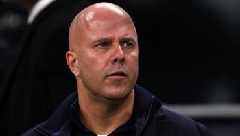 Arne Slot isyan etti: Galatasaray ile maçımız var