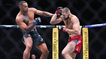 UFC'de Ulberg, Prochazka'yı nakavt etti!