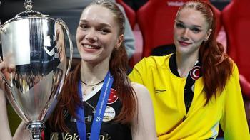'Hayranlık uyandırıyor' Marina, Rusya'yı salladı