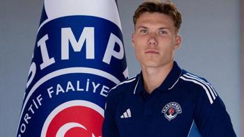 Kasımpaşa genç golcüye 5 yıllık imza attırdı