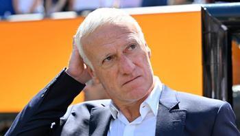 Deschamps, Fransa kampından ayrıldı