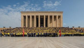 1907 Fenerbahçe Derneği'nden Anıtkabir'e ziyaret