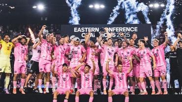 Lionel Mess kupa koleksiyonuna bir yenisini ekledi