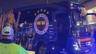 Fenerbahçe ve Galatasaray kafilelerinin stada giriş yaptı