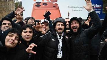 Beşiktaşlı taraftarlar derbi için yola çıktı