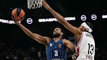 Anadolu Efes - Paris Basketball maç sonucu 79-84