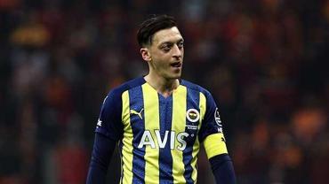 Mesut Özil'den Fenerbahçe sözleri: Umarım sezon sonunda da şampiyonluğu kutlarlar