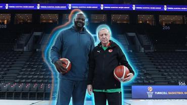 Cumhurbaşkanı Erdoğan, eski NBA oyuncusu Shaquille O'Neal ile basketbol oynadı