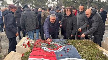 İlhan Cavcav, vefatının 9’uncu yıl dönümünde kabri başında anıldı