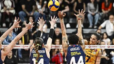 VakıfBank - Fenerbahçe Medicana maç sonucu 1-3