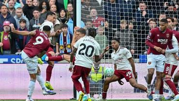 Referees chief backs VAR decision to disallow West Ham equaliser