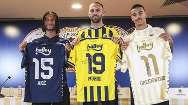 Fenerbahçe yeni transferleri Mason Greenwood, Nathan Ake ve Vedat Muriqi için imza töreni düzenlendi