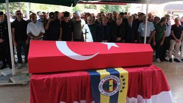 Derbiyi izlerken kalp krizi geçiren Fenerbahçeli gazinin cenazesi Mersin'de defnedildi