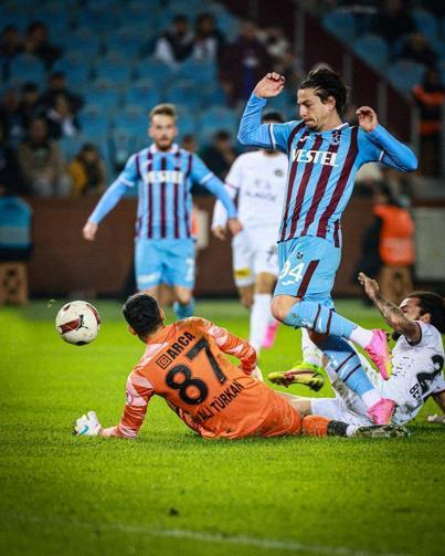 (ÖZET) Fırtınadan rahat galibiyet Trabzonspor - Çorum FK maç sonucu: 3-1