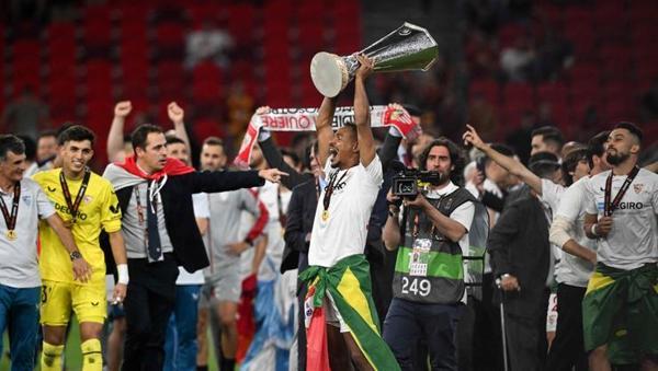 Galatasaraya Marcao piyangosu Sevilla, UEFA Kupasını kazanınca...