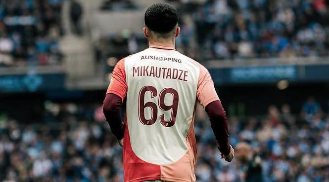 Dybala'yı bırak Mikautadze'ye bak