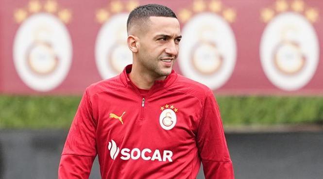 NAPOLİ'DE ZIYECH SESLERİ