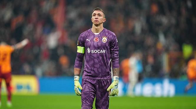 Muslera tarihe geçecek