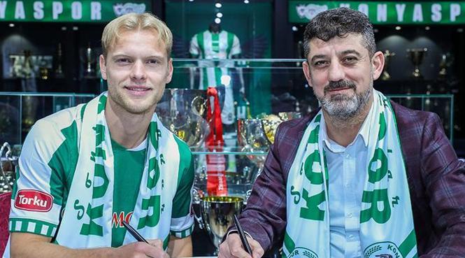 Konyaspor'da 2.5 yıllık imza! 