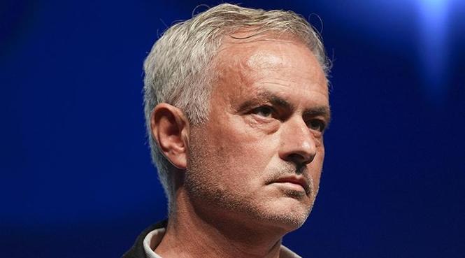 Jose Mourinho basın toplantısı düzenleyecek